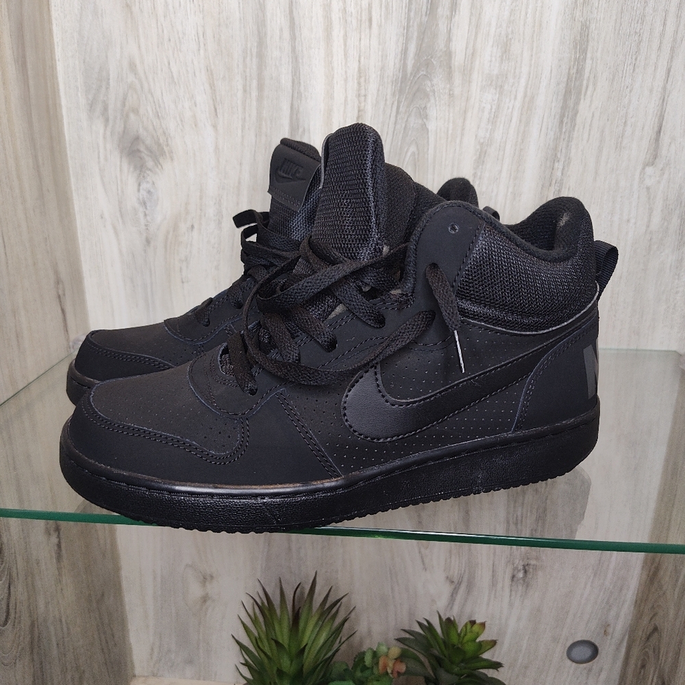 Nike Court Borough Mid Black/Black 839977-001 Youth Size 7Y/8W